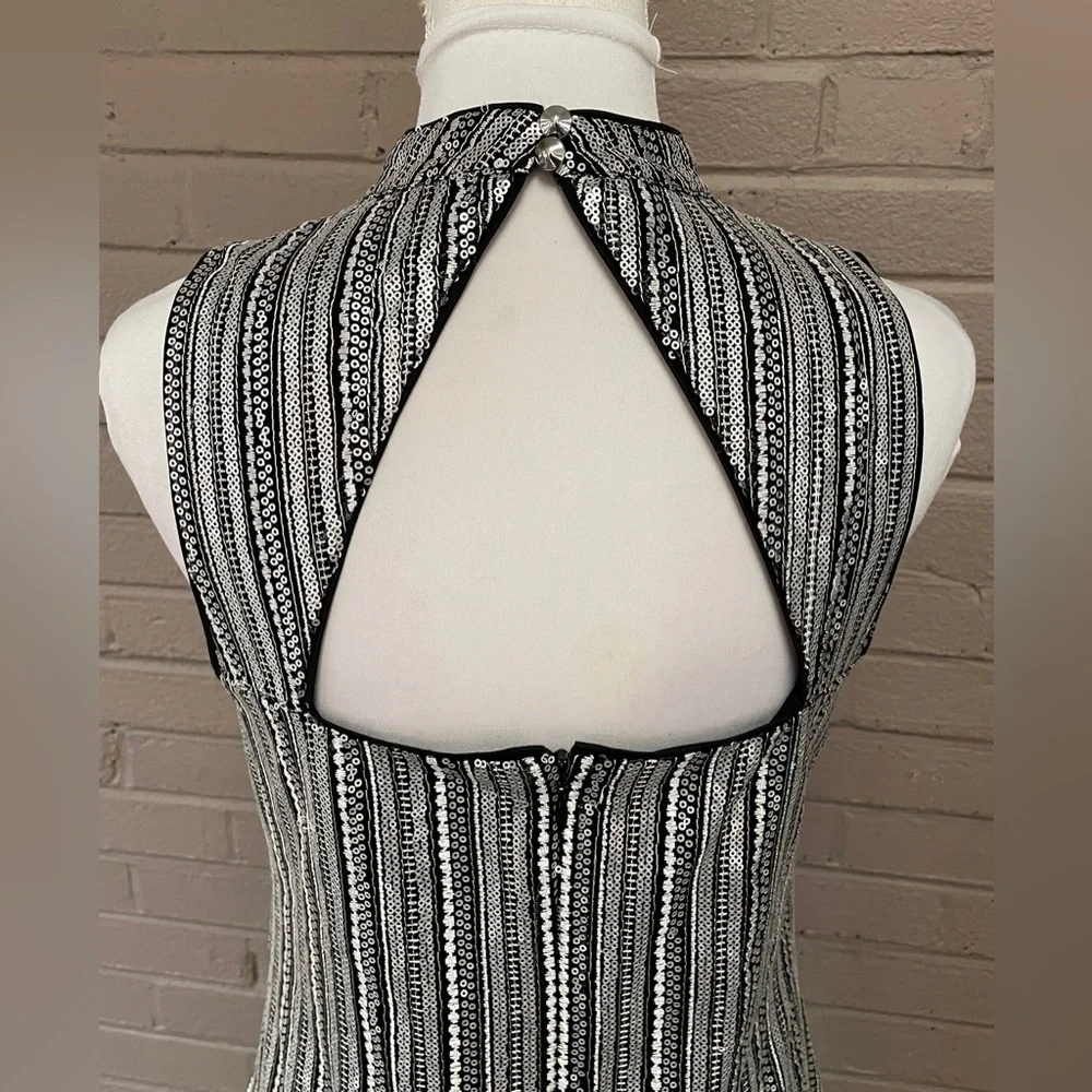 Guess silver sequin - cut out back dress 6 - Picture 10 of 16